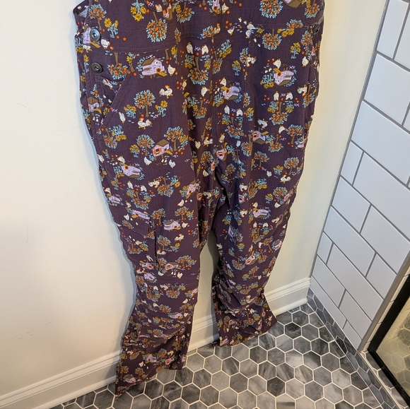 Duluth Trading Co Heirloom Gardening Overalls Fall Orchard Chicken Print Large - Picture 4 of 11